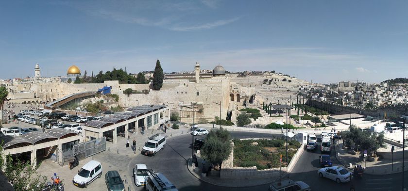 1200px-Wailing_wall_dome_of_the_rock_jerusalem